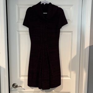 Elegant Mauve/Black Knit Dress